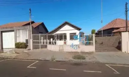 Casa com 1 quarto à venda na Rua Portugal, 543, Centro, Cambé