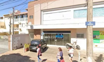 Sala comercial para alugar na Rua Dinamarca, 631, Centro, Cambé