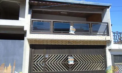ÓTIMA CASA PARA VENDA COM 04 DORMITÓRIOS E 01 SALÃO COMERCIAL