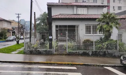 Casa Comercial para Locação em Gravataí, Centro, 4 dormitórios, 3 banheiros