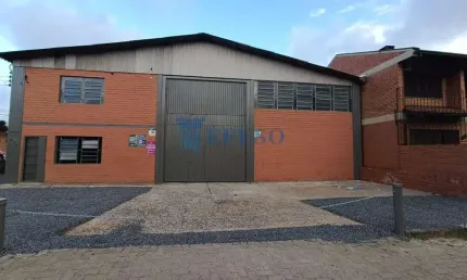 Pavilhão para locação em gravataí, passo das pedras, 2 banheiros, 4 vagas