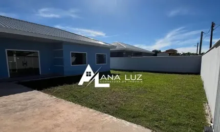 Casa com piscina e espaço gourmet a poucos minutos da praia em vilatur!
