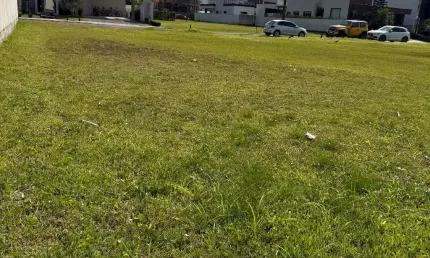 Terreno em condomínio fechado à venda na Rua Ivo José Rebello, 610, Santa Regina, Camboriú