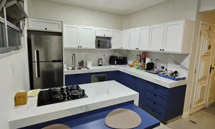 3 QUADRAS DA PRAIA! REFORMADO! 100M² 3 DORMS (1 SUITE C/ CLOSET) 3 BANHEIROS, VAGA BOX 1 CARRO +MOTO