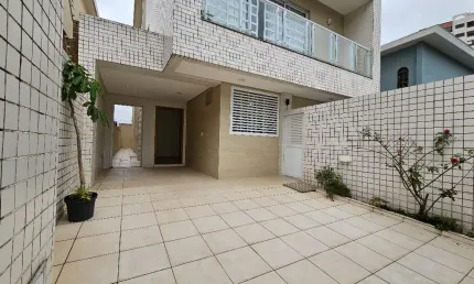 Casa com 3 quartos à venda na Rua Professor Carlos Escobar, 37, Ponta da Praia, Santos