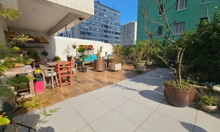 1 quadra da praia! garden 225m² privativos! 3 dorms (1 suite) 2 vagas, lazer com piscina!