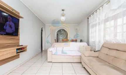 Casa para Venda em Curitiba, Tarumã, 3 dormitórios, 1 suíte, 2 banheiros, 3 vagas
