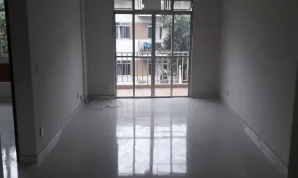 Apartamento de 78m² com 2 quartos e 2 banheiros - Irajá / RJ