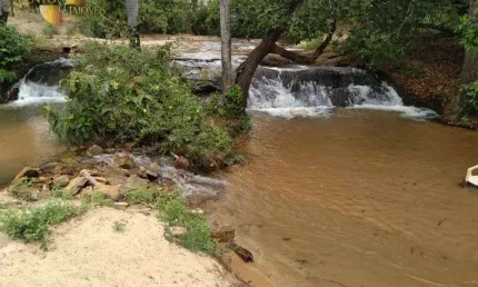 Fazenda na região de Rondonópolis à venda, 6800000 m² por R$ 14.000.000 - Zona Rural - Rondonópolis/MT