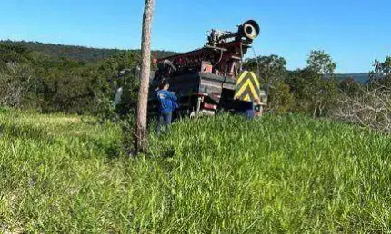 Fazenda à venda, 2420000 m² por R$ 2.800.000,00 - Zona Rural - Cáceres/MT