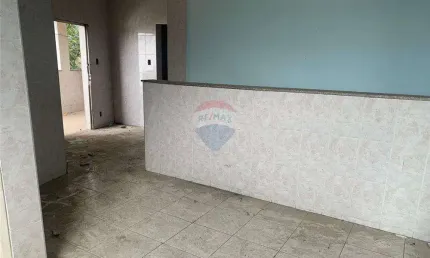 Terreno de 360m² com construção de 110m² à Venda po R$ 260.000. em Chácara Arcampo - Potencial para Construção Civil e Mobiliário