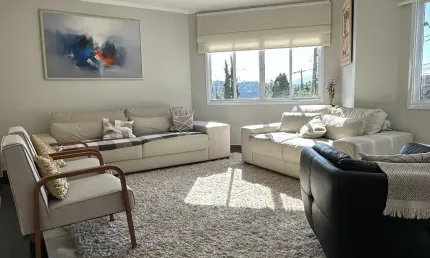 Casa mobiliada para  locação no arujá 5 -condominio fechado -clube