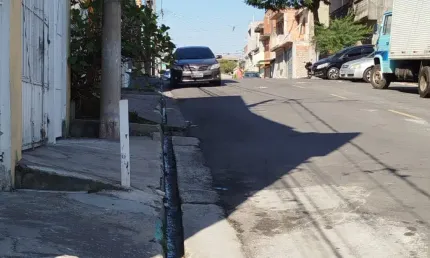 Casa térrea em Carapicuíba com entrada e parcelas direto