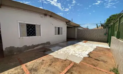 Casa com 3 quartos à venda na Rua Jurema, 1, Vila Rica, Campo Grande