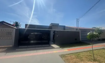 Casa Térrea Alto Padrão à Venda – Santa Carmélia, Campo Grande/MS