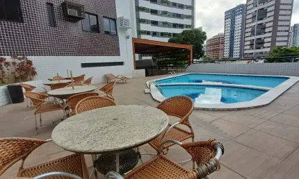 Apartamento para alugar com três quartos mais dependência , mobiliado e lazer completo.