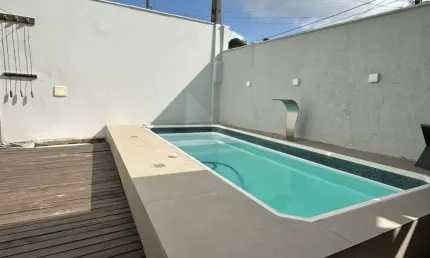 Casa com 2 quartos para alugar na Rua das Costureiras, 105, Costa e Silva, Joinville