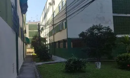 Vendo Apartamento Vazio na Portuguesa, 3 quartos, condomínio fechado, Imperdível!