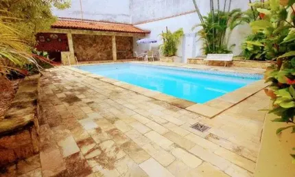 Casa a venda no Jardim Guanabara 379 m2, 3 quartos, 2 suites.