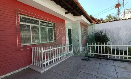 Casa com 3 quartos à venda na Rua Pitangui, Sagrada Família, Belo Horizonte