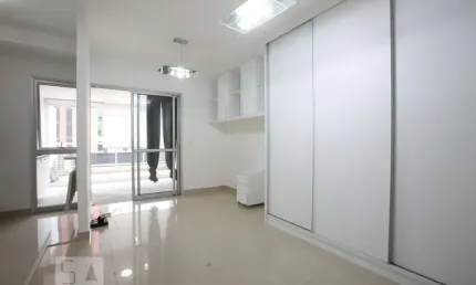 Kitnet / Stúdio à venda em Moema, São Paulo 