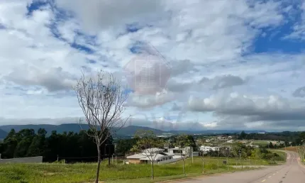 Terreno de 868m² com leve aclive no condomínio terras da alvorada no medeiros