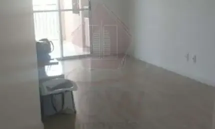 Apartamento de 2 quartos (1 suite com planejados), cozinha planejada, varanda gourmet envidraçada