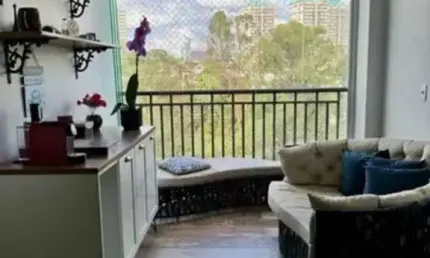 APARTAMENTO DE 3 QUARTOS, SALAS INTEGRADAS À VARANDA ENVIDRAÇADA E 2 VAGAS COBERTAS