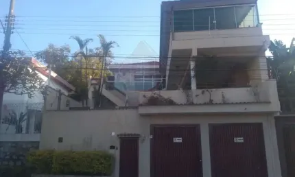 Casa com 5 quartos à venda no Jardim Santo Antônio, Caieiras  por R$ 1.500.000