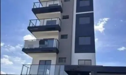 Apartamento com 2 quartos  à venda, 82.00 m2 por R$630000.00  - Centro - Pinhais/PR
