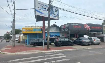 Predio Comercial à venda, 330.00 m2 por R$2300000.00  - Pineville - Pinhais/PR