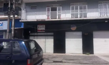 Barracão/Galpão para alugar, 250.00 m2 por R$5820.00  - Centro - Pinhais/PR