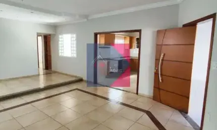 Excelente Casa à venda, Bairro Morumbi II, POUSO ALEGRE - MG