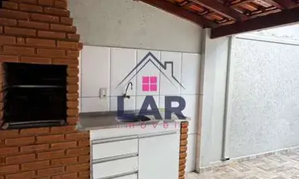 Vende-se uma casa localizada no bairro altavile com excelente acabamento