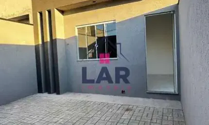 Vende-se uma casa localizada no bairro Parque Real, com excelente acabamento