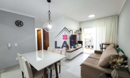 Vende-se apartamento com excelente acabamento com localização privilegiada