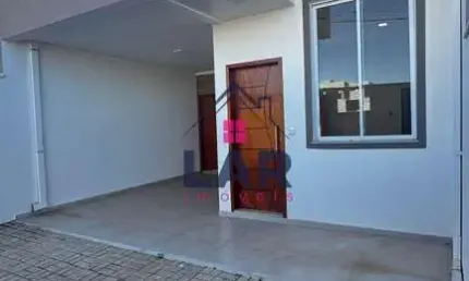 Vende-se casa com excelente acabamento e localização em pouso alegre