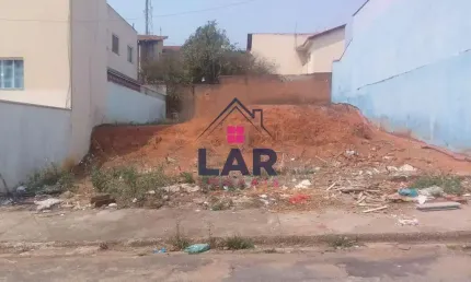 Terreno com excelente localização e topografia em pouso alegre, com 240 m