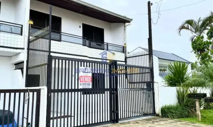Casa com 3 quartos à venda na Avenida Paraná, 820, Centro, Guaratuba