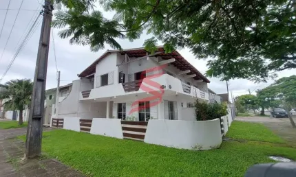 Casa com 6 quartos à venda na Rua Padre Donato, 375, Centro, Guaratuba