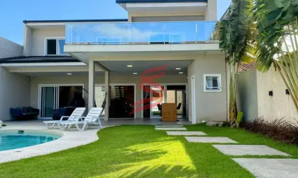 Casa alto padrão, com 03 suítes e piscina no centro  -  guaratuba