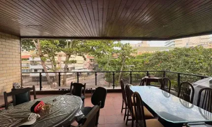 Apartamento para venda tem 157 metros quadrados com 3 quartos
