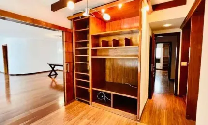 Apartamento para venda tem 270 metros quadrados com 3 quartos em Leblon - Rio de Janeiro - RJ