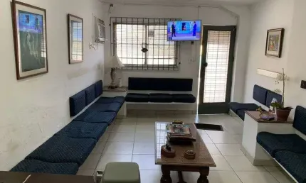 Casa para venda com 220 metros quadrados com 9 quartos em Ramos - Rio de Janeiro - RJ