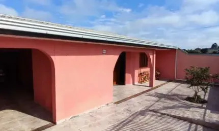 Casa 3 quartos sendo 1 suíte em uvaranas no la fiori