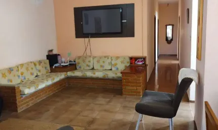 Casa à venda, 250 m², 3 quartos, 2 banheiros, 1 suíte