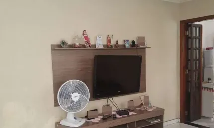 Casa à venda, 120 m², 2 quartos, 2 banheiros, 1 suíte