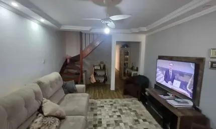 Casa com 3 quartos à venda na Rua Ramon Falcão, Jardim Mangalot, São Paulo