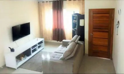Sobrado à venda, 120 m², 3 quartos, 2 banheiros, 1 suíte