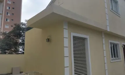Sobrado à venda, 99 m², 2 quartos, 3 banheiros, 2 suítes